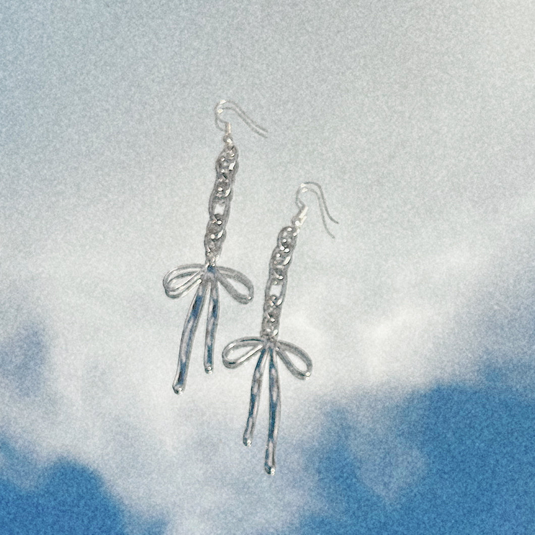 Chain and Bow Earrings ⛓️