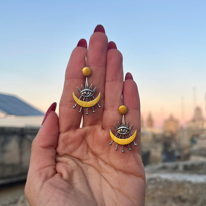 Eye and Moon Earrings 𓁿 𖣠 ₊‧⁺˖⋆ ☾ ₊‧⁺˖⋆𖣠 𓁿