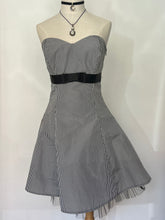 Load image into Gallery viewer, Strapless Gingham A-line Party Dress