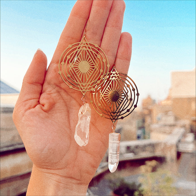 Geometric Earrings with Clear Quartz ❤️