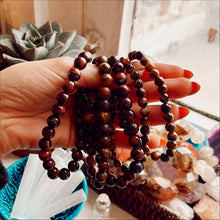 Load image into Gallery viewer, Tiger&#39;s Eye Beaded Bracelet
